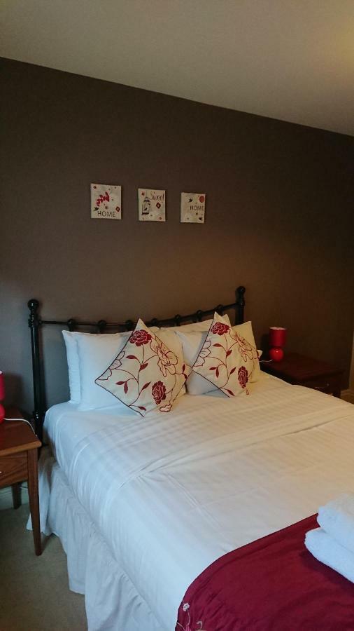 Victoria Cloisters Apartment